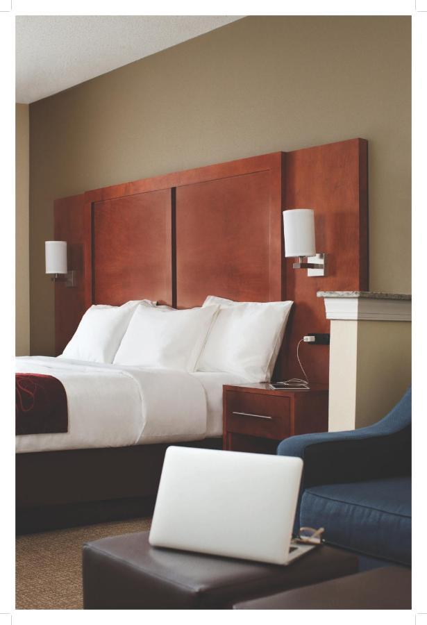 Comfort Inn & Suites Greenville I-70 מראה חיצוני תמונה