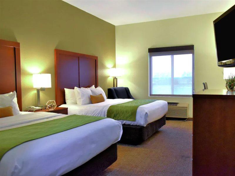Comfort Inn & Suites Greenville I-70 מראה חיצוני תמונה