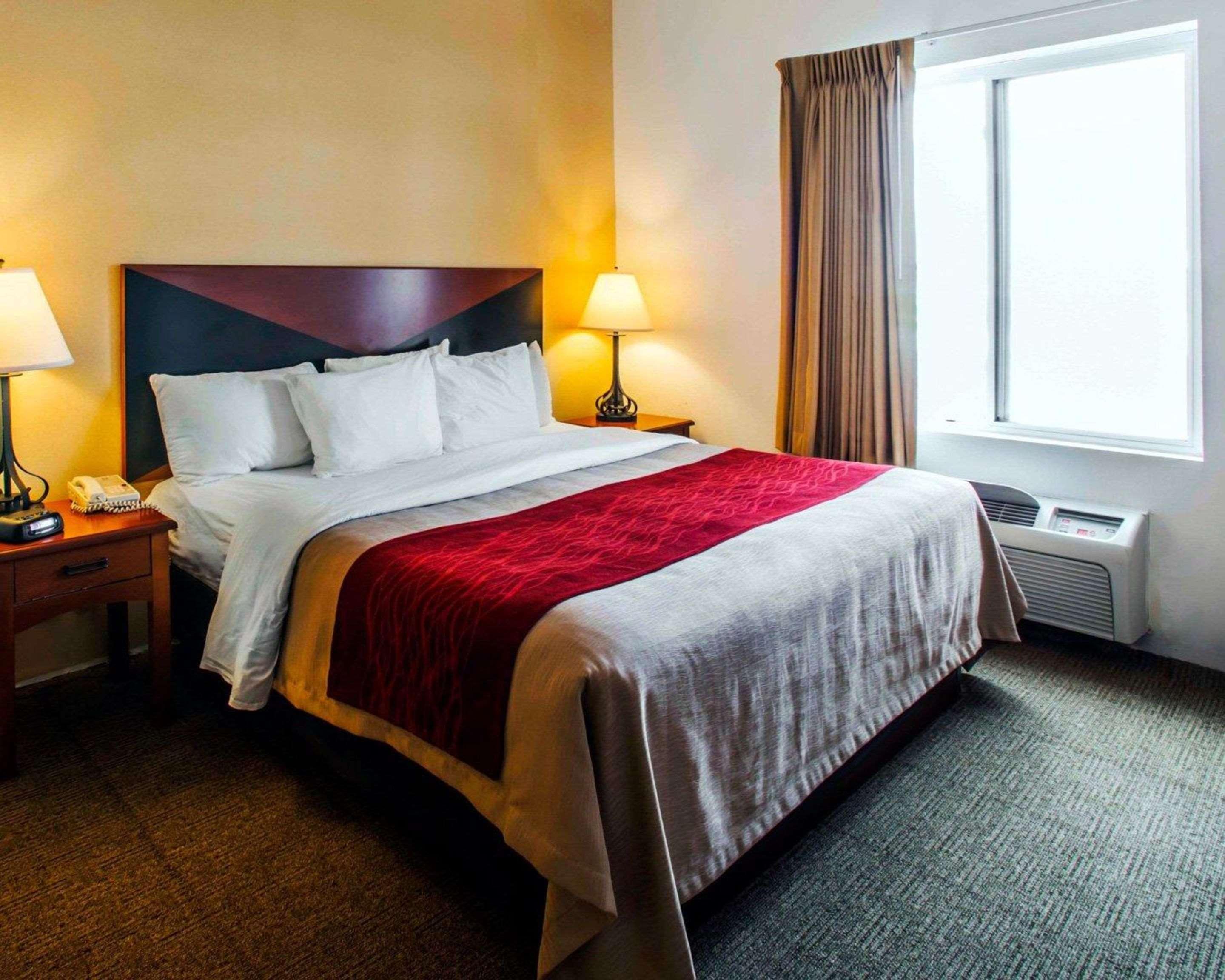 Comfort Inn & Suites Greenville I-70 מראה חיצוני תמונה