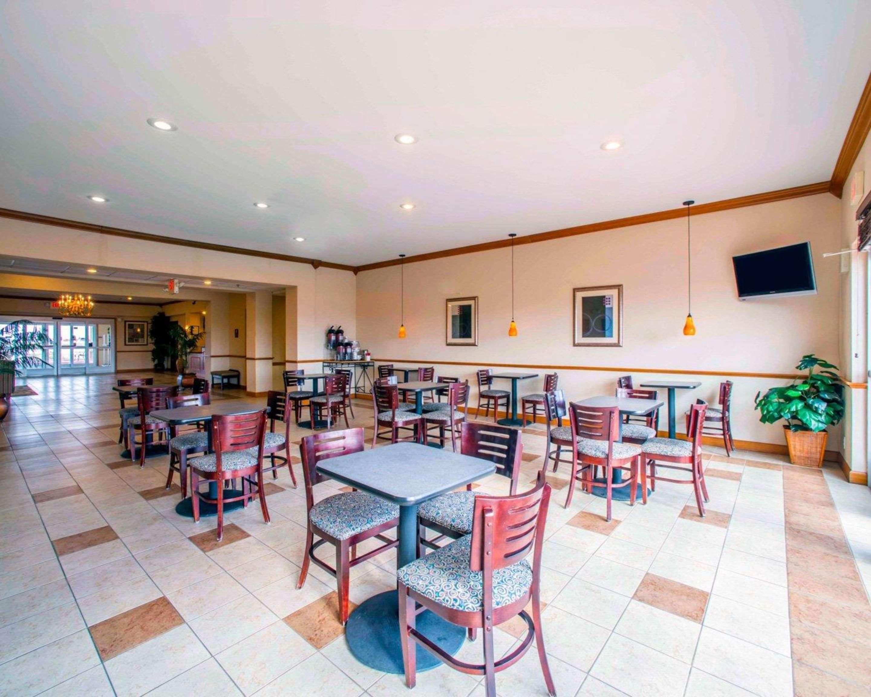 Comfort Inn & Suites Greenville I-70 מראה חיצוני תמונה