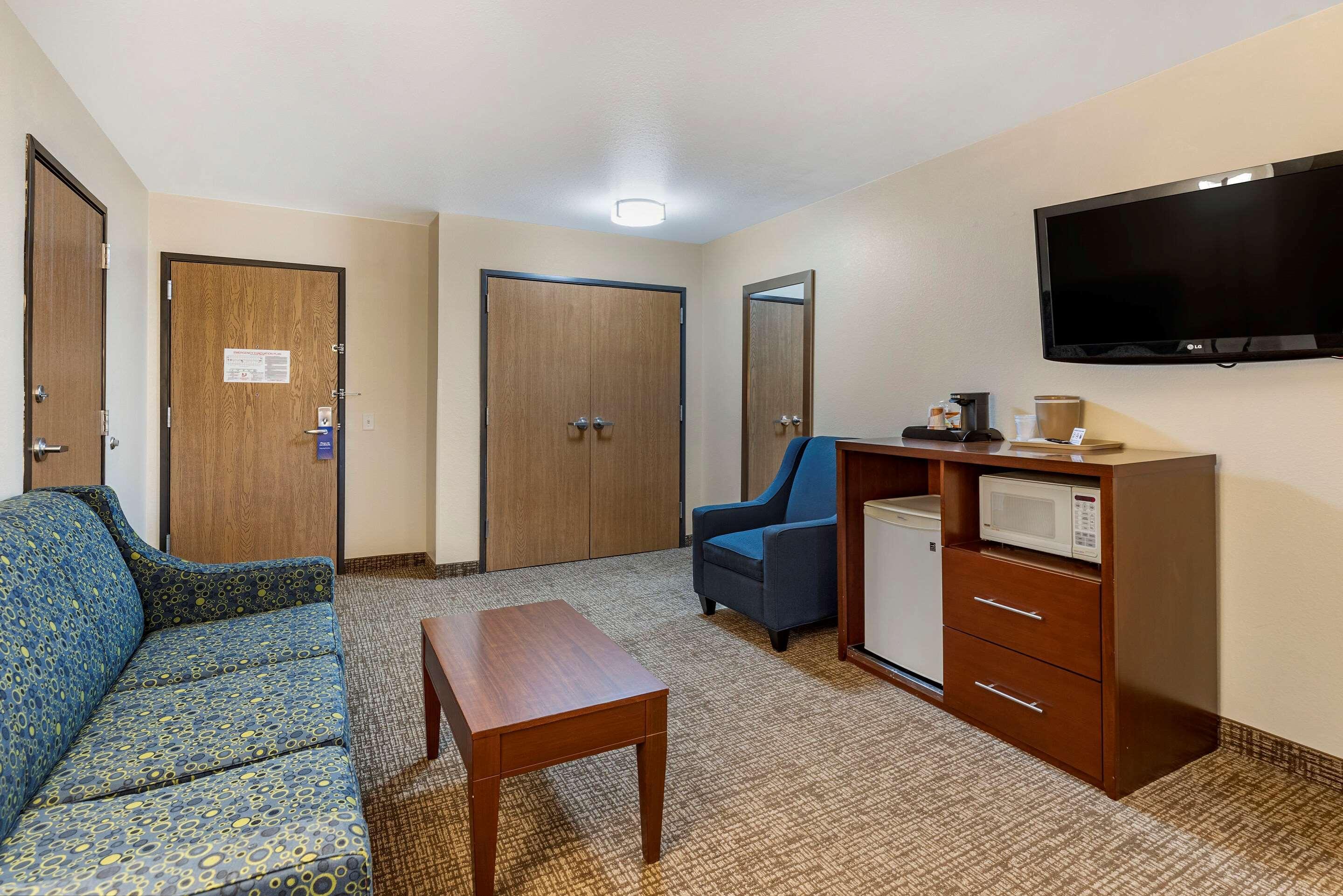 Comfort Inn & Suites Greenville I-70 מראה חיצוני תמונה