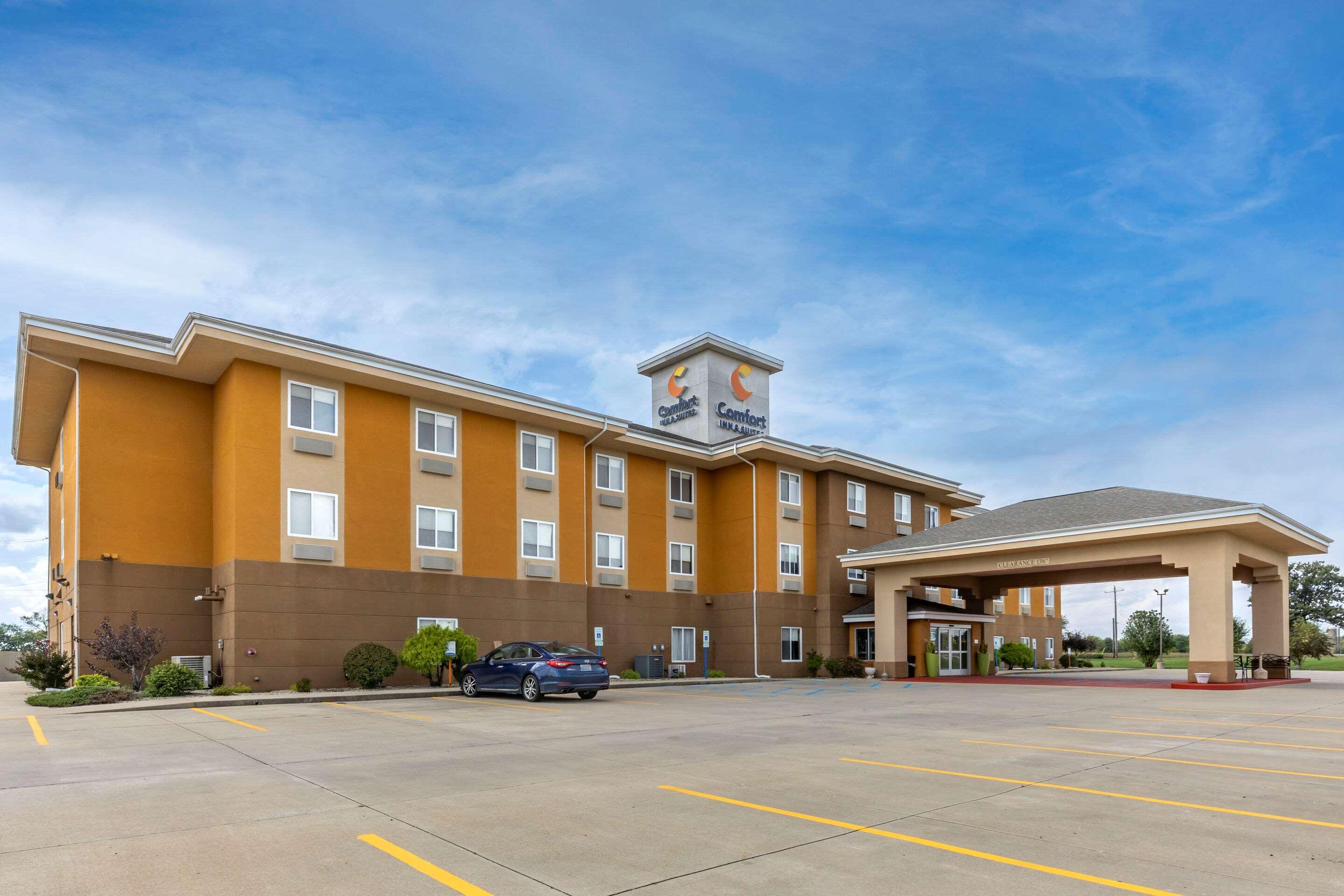 Comfort Inn & Suites Greenville I-70 מראה חיצוני תמונה