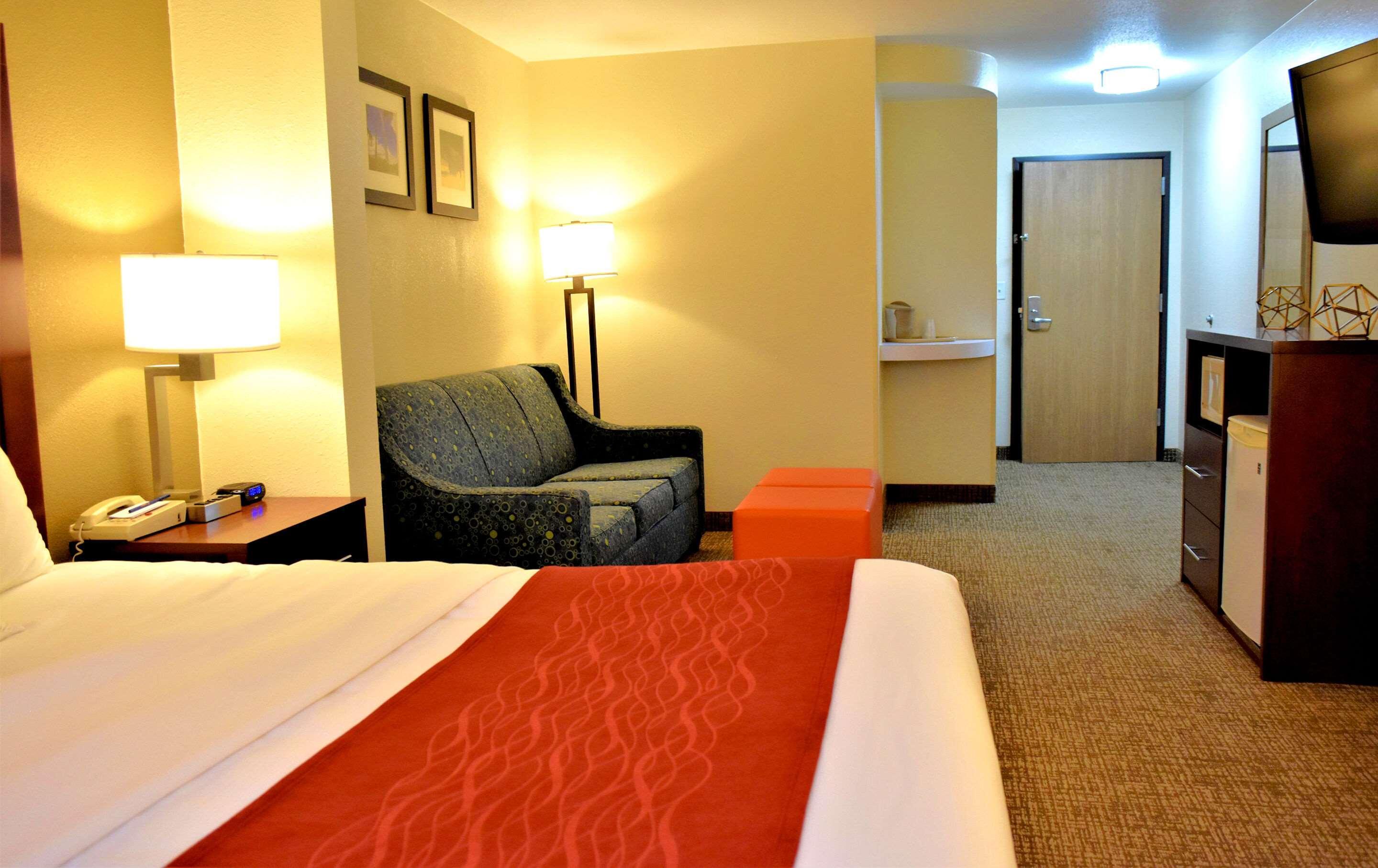 Comfort Inn & Suites Greenville I-70 מראה חיצוני תמונה