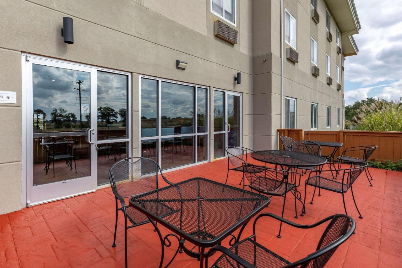 Comfort Inn & Suites Greenville I-70 מראה חיצוני תמונה